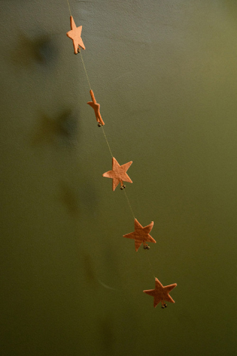 Falling Stars Garland - Gold