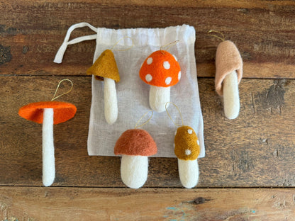 Set of 6 Mini Mushrooms Decorations - Harmony Orange