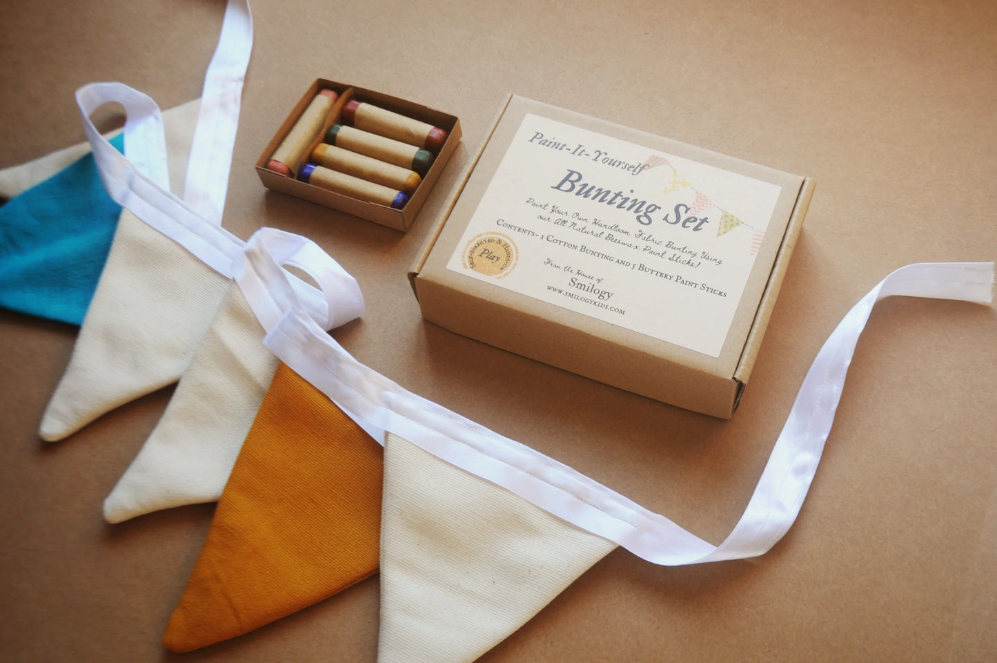 Paint-It-Yourself Cotton Bunting Set