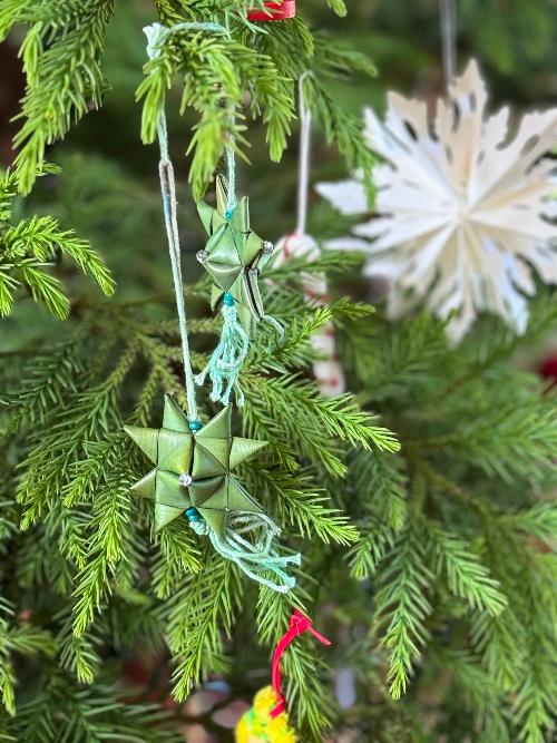 Palm leaf decoration with beads